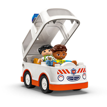 LEGO DUPLO ﻿10447 Ambulance & Driver