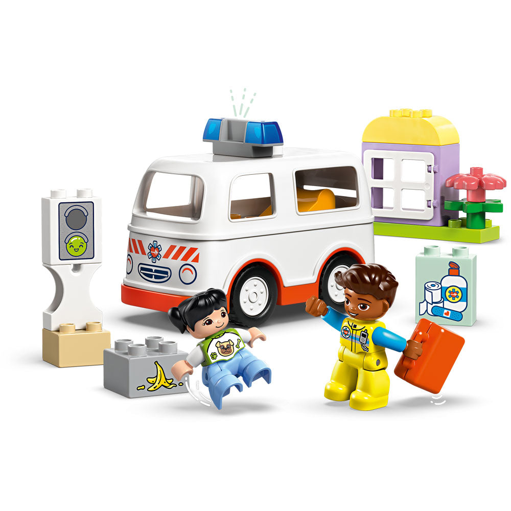 LEGO DUPLO ﻿10447 Ambulance & Driver