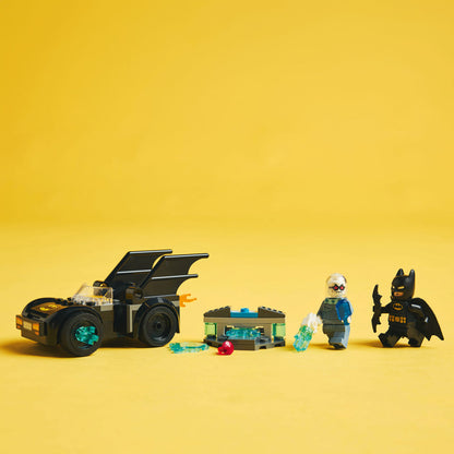 LEGO DC Batman 76301 Batman & Batmobile vs. Mr. Freeze